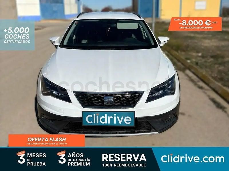 Usado Seat Leon FR 150 CV (110 kW) 2018 Blanco Familiar