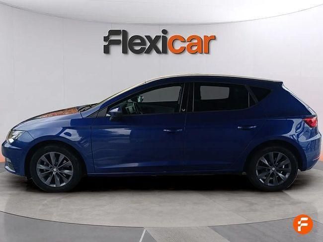 Usado Seat Leon Style 130 CV (95 kW) 2020 Azul Berlina