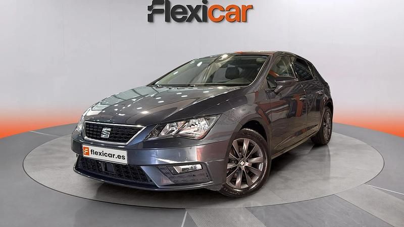 Usado Seat Leon ST Style 131 CV (96 kW) 2020 Azul Familiar