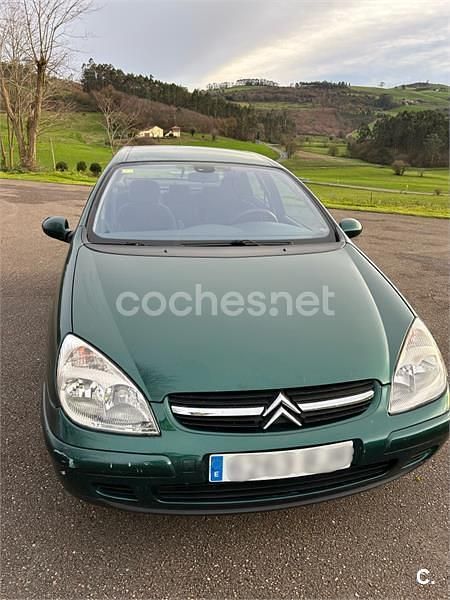 Usado Citroën C5 110 CV (80 kW) 2001 Verde Berlina