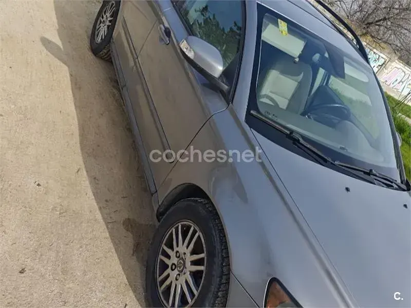 Usado Volvo V50 Kinetic 109 CV (80 kW) 2007 Gris / plata Familiar