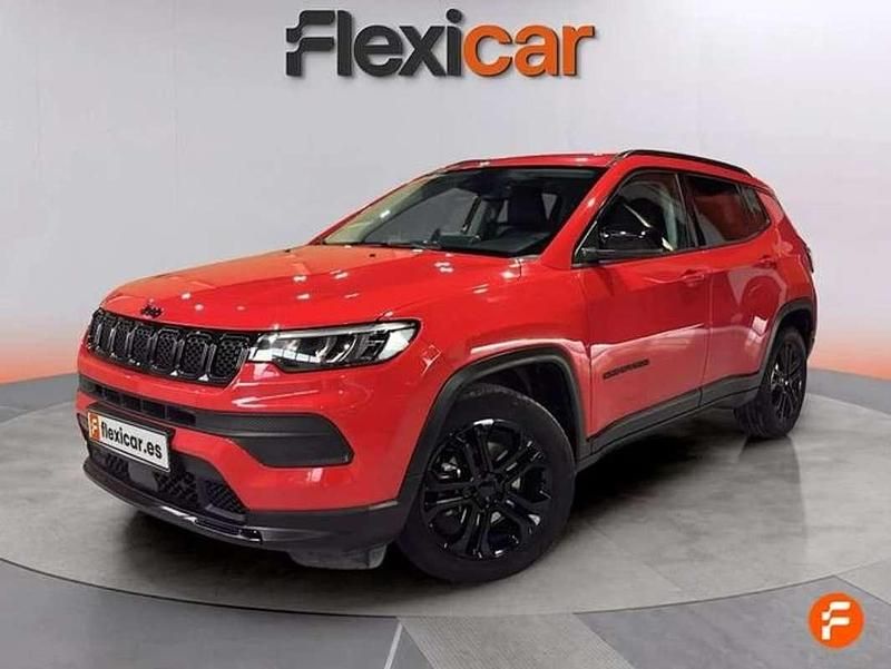 Usado Jeep Compass Night Eagle 131 CV (96 kW) 2023 Rojo SUV