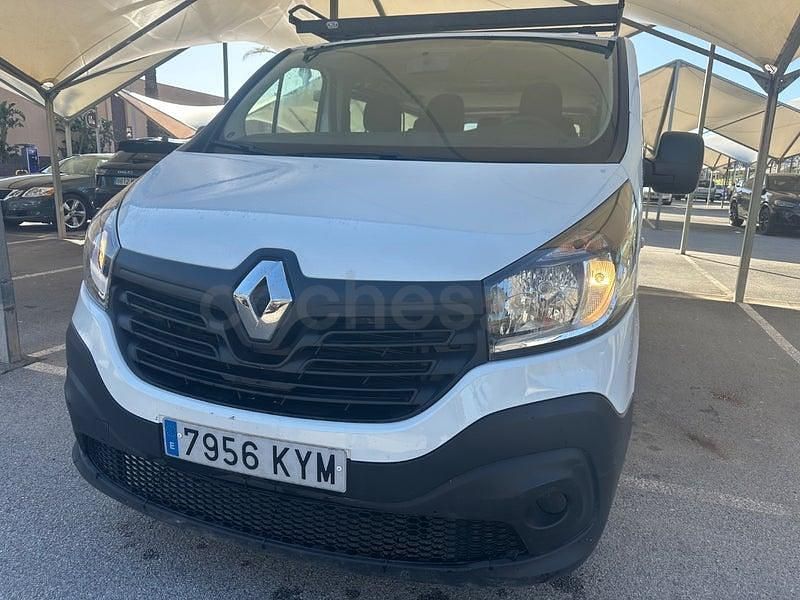 Usado Renault Trafic LIMITED 120 CV (88 kW) 2019 Blanco Monovolumen