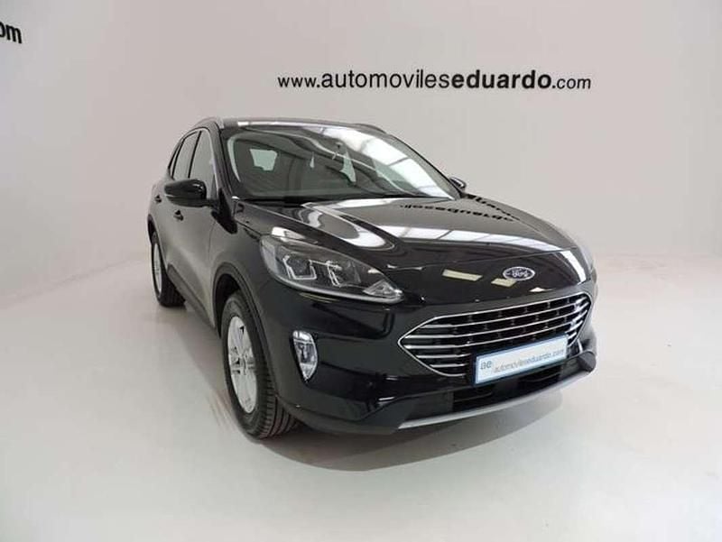 Usado Ford Kuga Titanium 226 HP (166 kW) 2022 Preto SUV