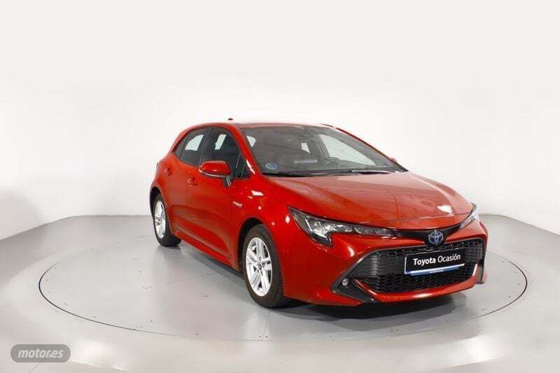 Rojo Usado 2021 Toyota Corolla Active Berlina | 21.800 € (Precio justo) - Imagen 1/4