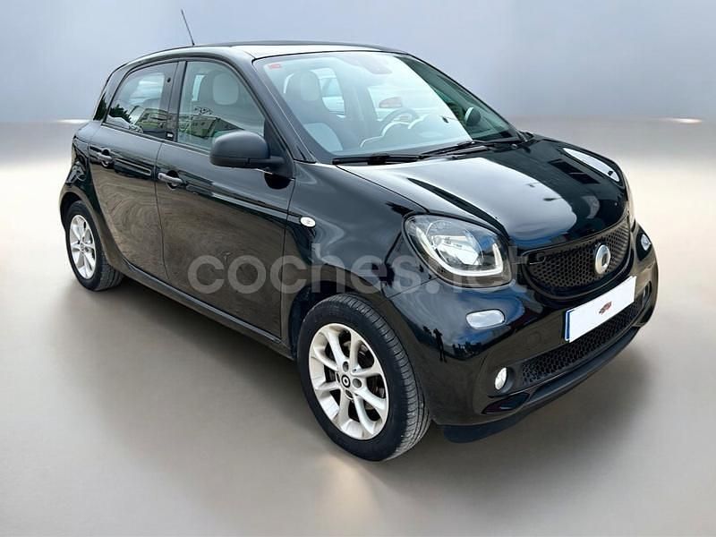 Usado Smart ForFour 90 CV (66 kW) 2019 Negro Utilitario