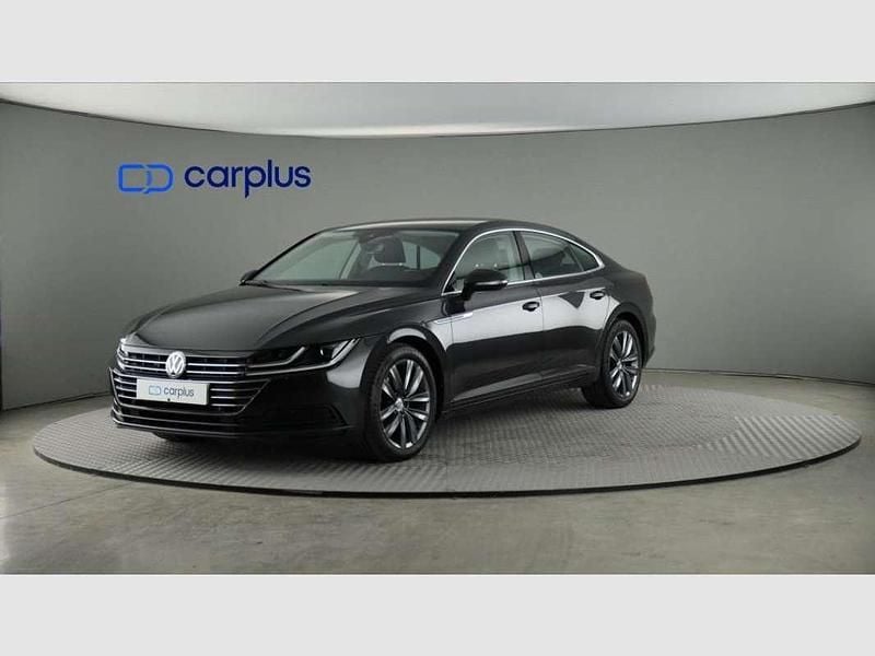 Usado VW Arteon Elegance 150 CV (110 kW) 2019 Gris Utilitario