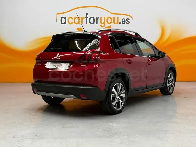 Usado Peugeot 2008 Allure 130 CV (95 kW) 2016 Rojo SUV