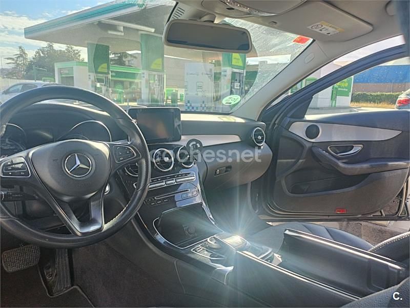 Usado Mercedes C220 AMG line 170 CV (125 kW) 2017 Negro Berlina
