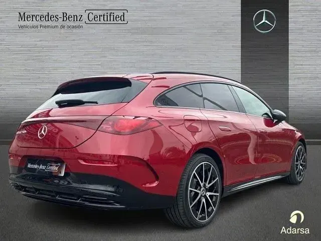 Usado Mercedes CLA250e Shooting Brake AMG line 200 kW (272 CV) 2026 Manufaktur rojo patagonia Familiar
