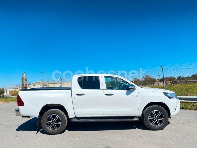 Käytetty Toyota HiLux 150 HP (110 kW) 2017 Valkoinen Nouto