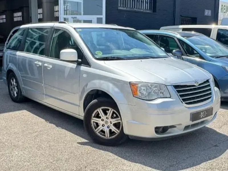 Usado Chrysler Grand Voyager Limited 150 CV (110 kW) 2008 Gris / plata Monovolumen