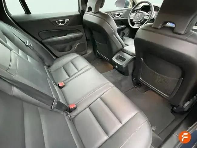 Usado Volvo V60 R-Design 190 CV (139 kW) 2019 Azul Familiar