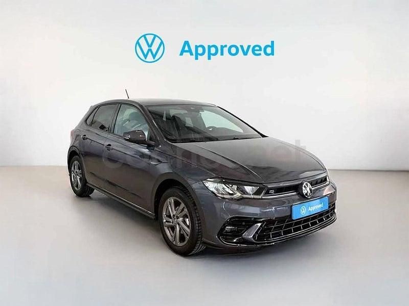 Usado VW Polo R-line 95 CV (69 kW) 2024 Gris / plata Berlina
