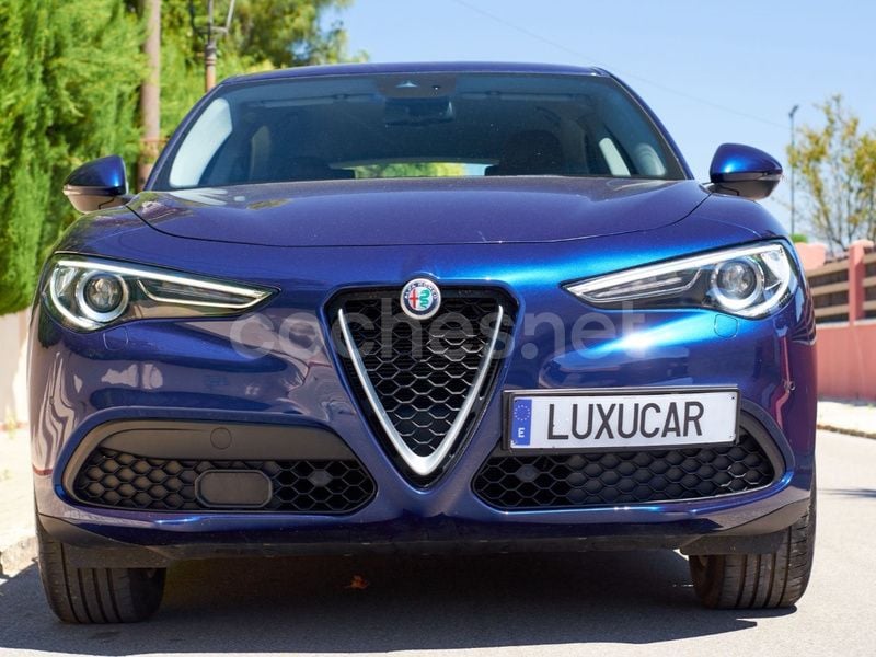 Azul Usado 2019 Alfa Romeo Stelvio Executive SUV | 21.900 € (Precio justo) - Imagen 1/4