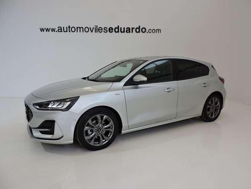 Usado Ford Focus ST-Line 125 CV (91 kW) 2024 Plateado Familiar