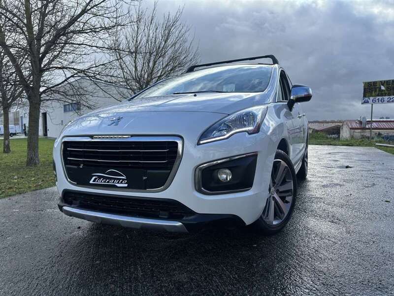Usado Peugeot 3008 114 CV (83 kW) 2014 Blanco Monovolumen