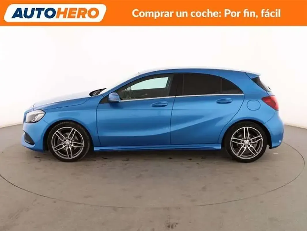 Usado Mercedes A180 AMG 110 CV (80 kW) 2016 Azul Utilitario