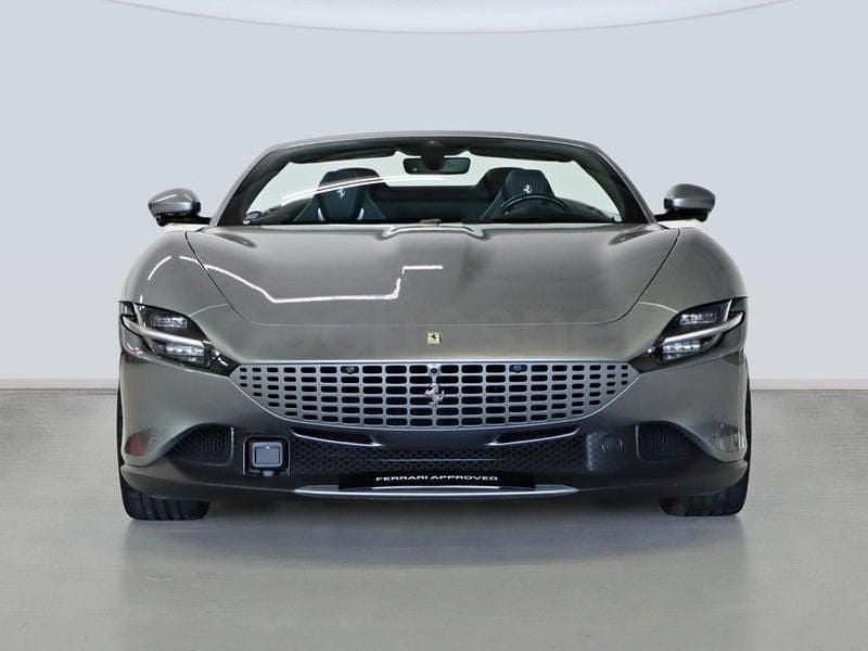 Usado Ferrari Roma 620 CV (456 kW) 2024 Grigio titanio Descapotable