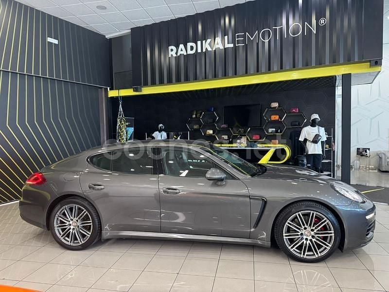Usado Porsche Panamera 300 CV (220 kW) 2014 Gris / plata Berlina