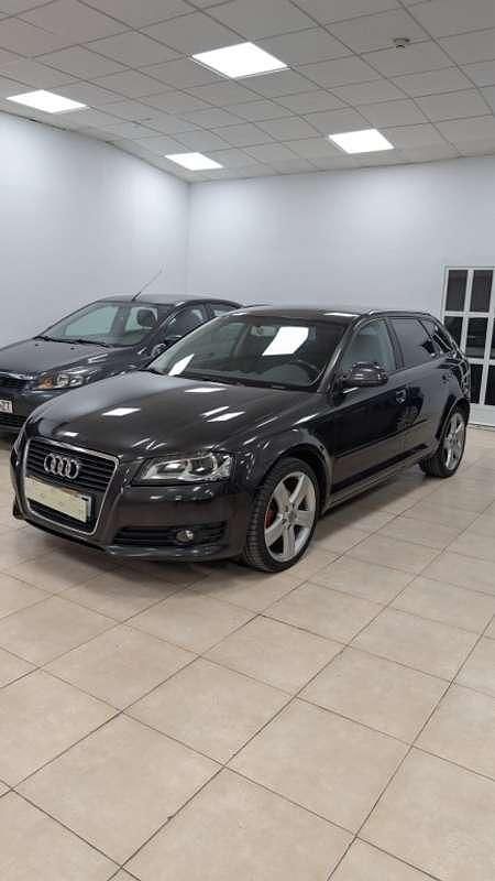 Negro Usado 2009 Audi A3 Sportback Ambiente Utilitario | 7890 € (Precio justo) - Imagen 1/4