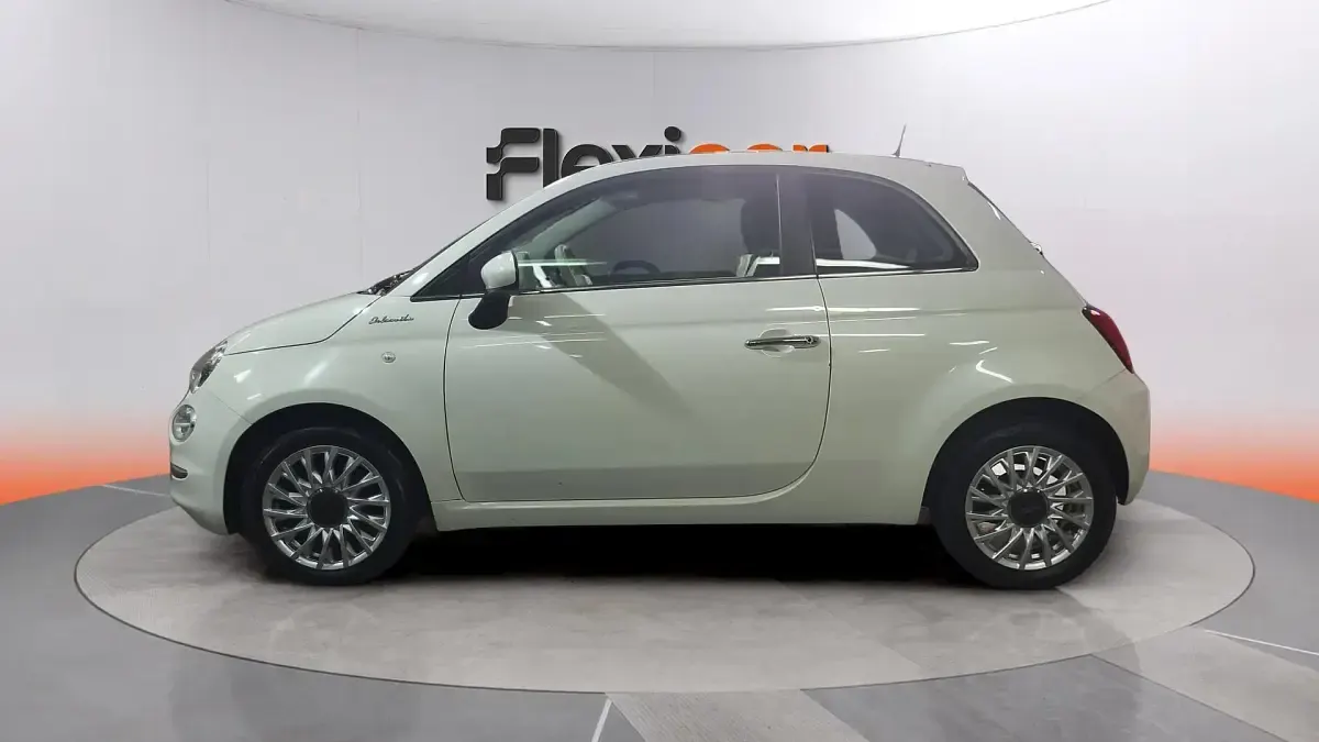 Usado Fiat 500 Dolcevita 71 CV (52 kW) 2023 Blanco Berlina