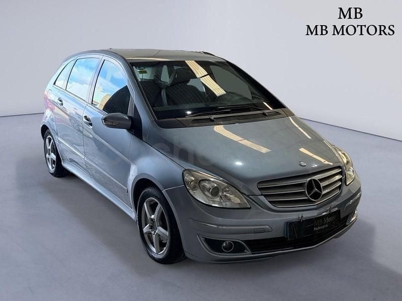 Usado Mercedes B200 140 CV (102 kW) 2006 Azul Monovolumen
