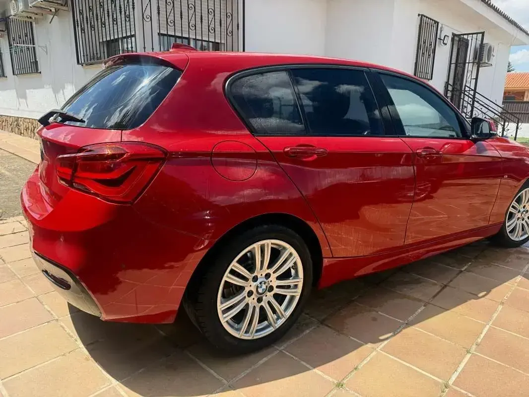 Usado BMW 118 150 CV (110 kW) 2017 Rojo Utilitario