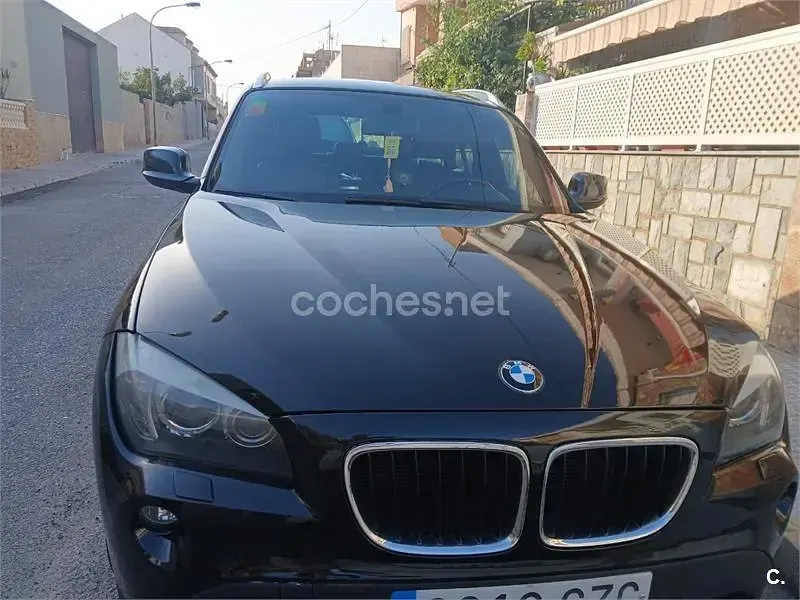 Usado BMW X1 143 CV (105 kW) 2010 Negro SUV