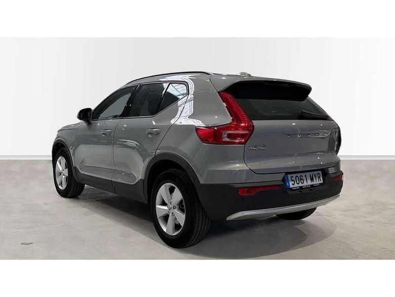 Usado Volvo XC40 163 CV (119 kW) 2025 Gris SUV