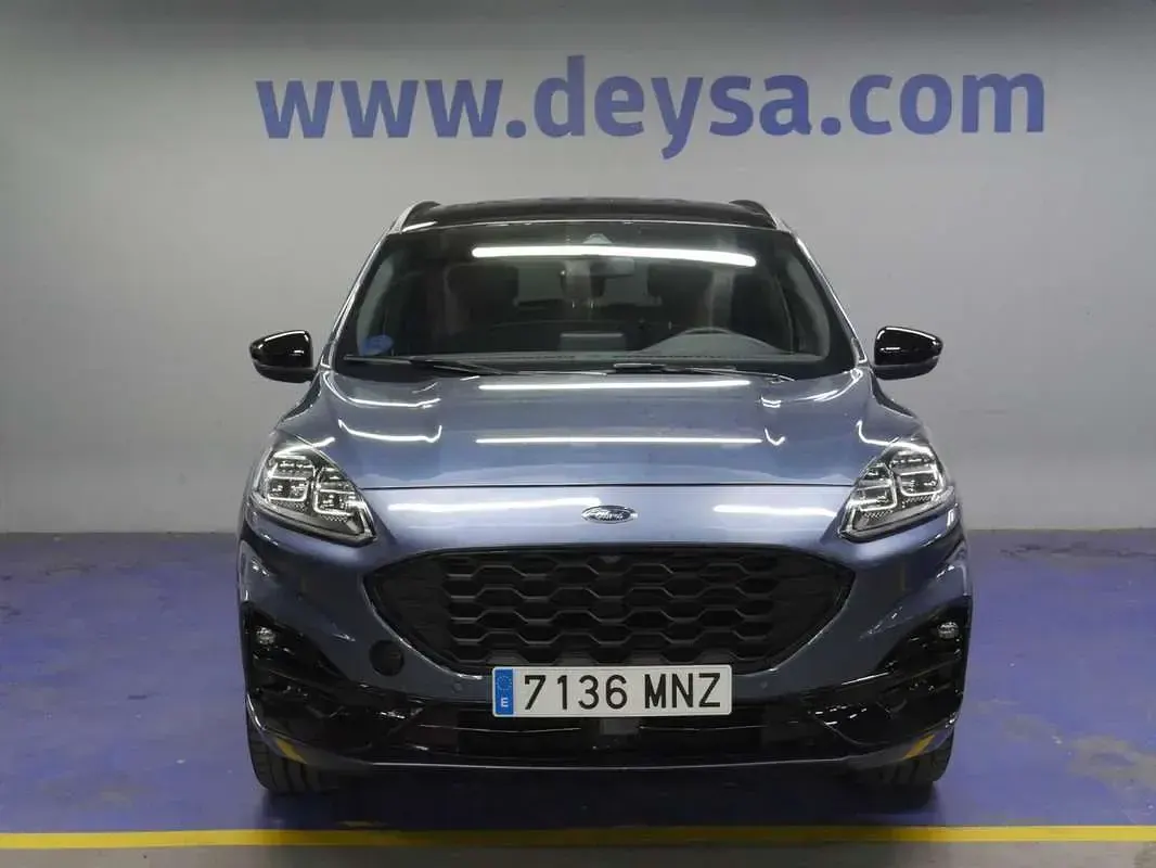 Usado Ford Kuga ST-Line X 224 CV (164 kW) 2024 Azul SUV