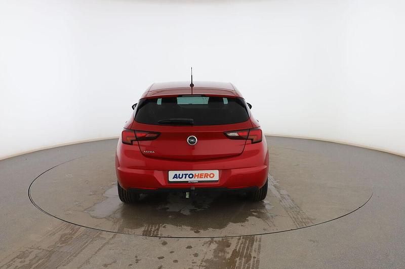 Usado Opel Astra GS Line 122 CV (89 kW) 2020 Rojo Berlina