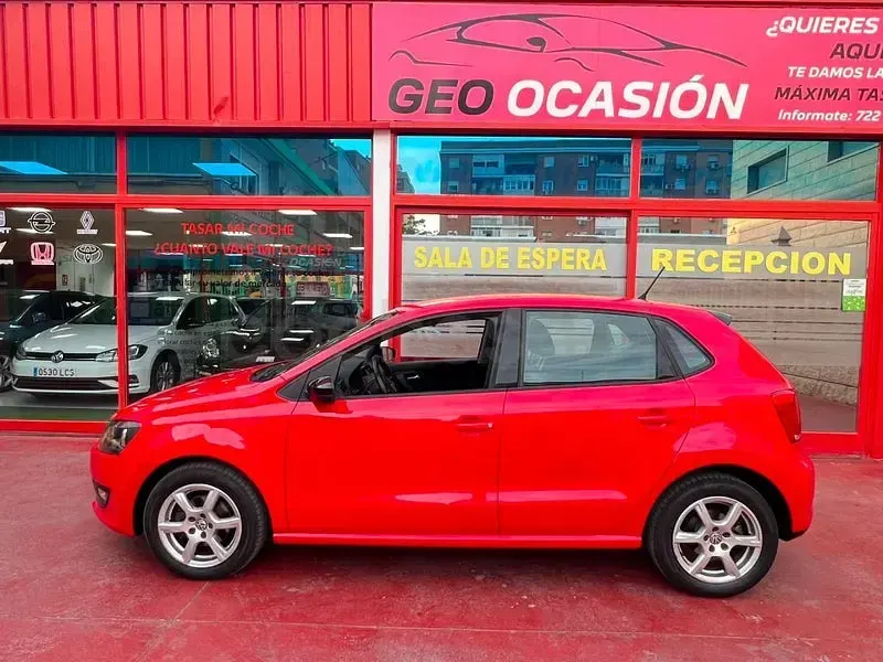 Usado VW Polo Advance 90 CV (66 kW) 2012 Rojo Utilitario