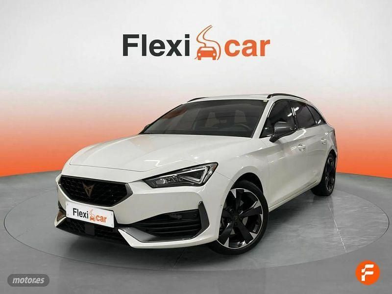 Usado Cupra Leon 190 CV (139 kW) 2024 Blanco Familiar