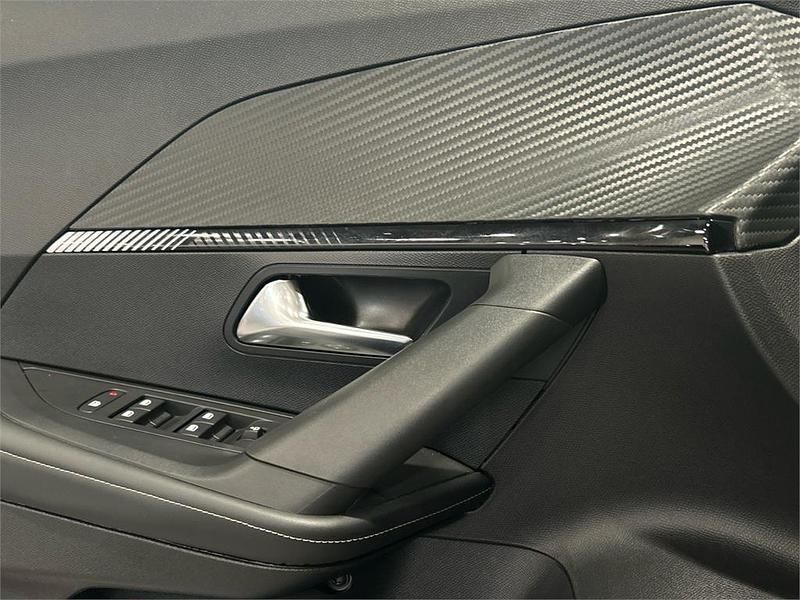 Usado Peugeot 2008 Allure 145 CV (106 kW) 2024 Blanco okenite SUV