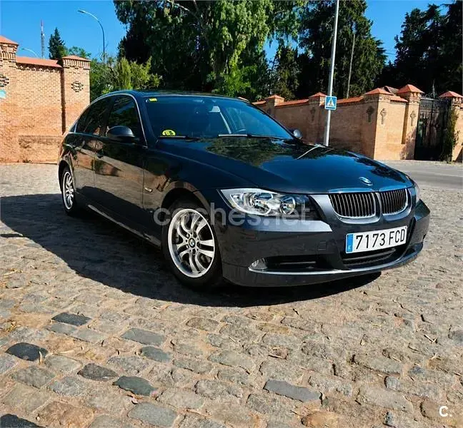 Usado BMW 320 163 CV (119 kW) 2006 Gris / plata Berlina