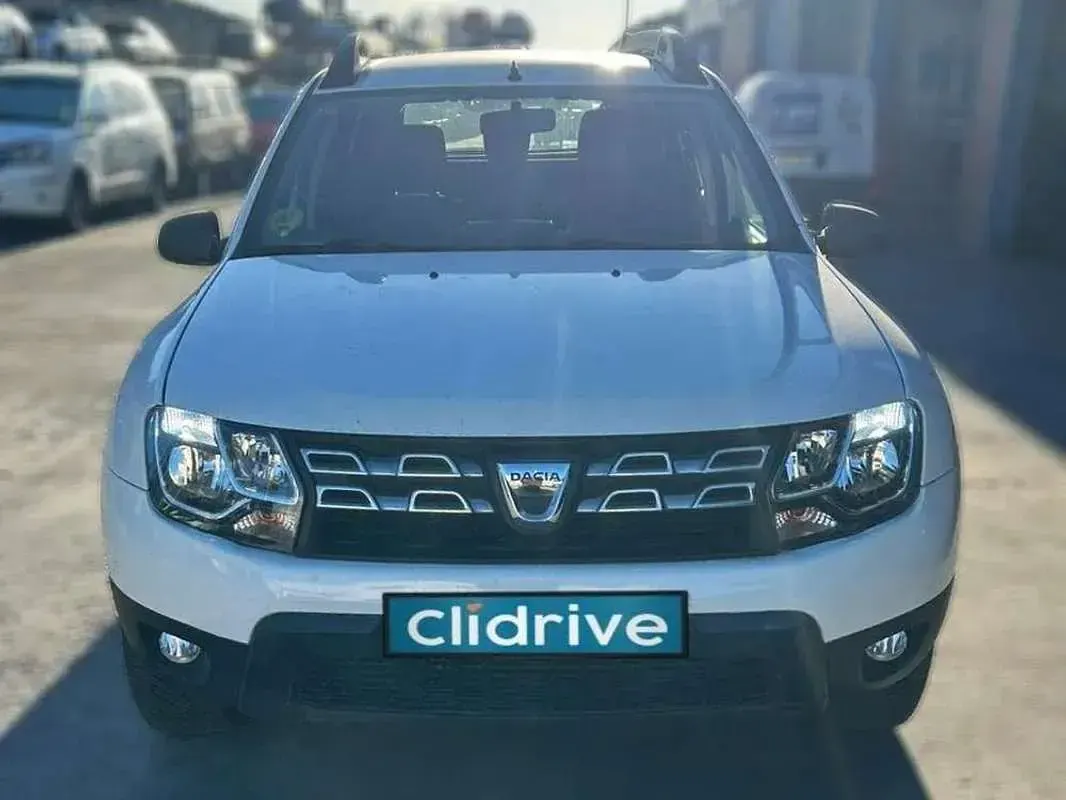 Occasion Dacia Duster Lauréate 110 ch (80 kW) 2015 Blanc SUV