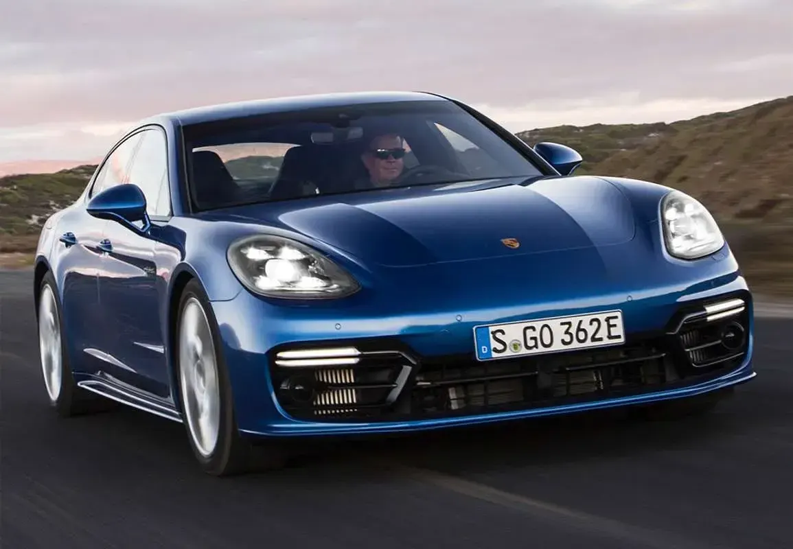 Usado Porsche Panamera Turbo S Executive 680 CV (500 kW) 2018 Azul Berlina