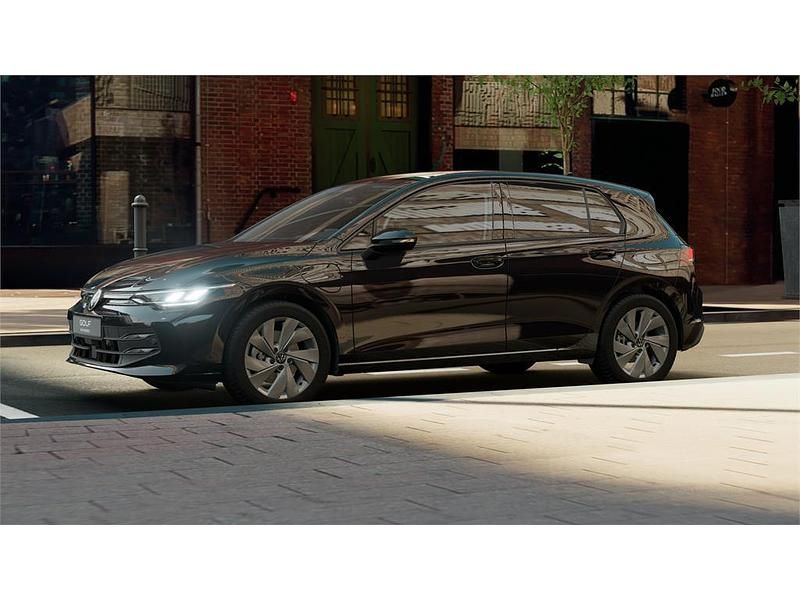 Nuevo VW Golf VIII Match 204 CV (150 kW) 2025 Negro noche Berlina
