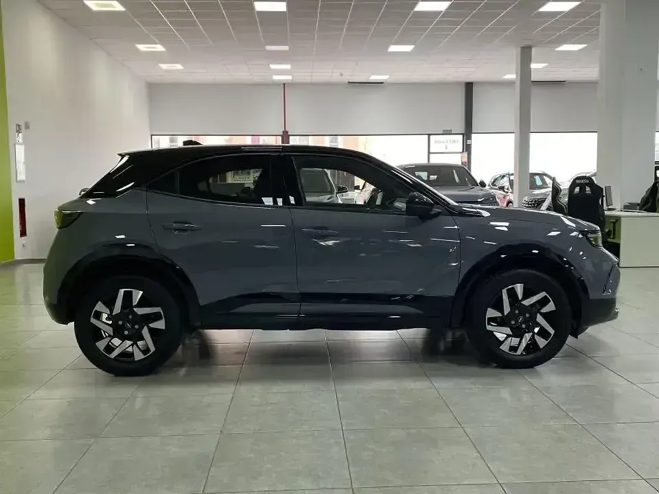 Usado Opel Mokka 136 CV (100 kW) 2024 Gris SUV
