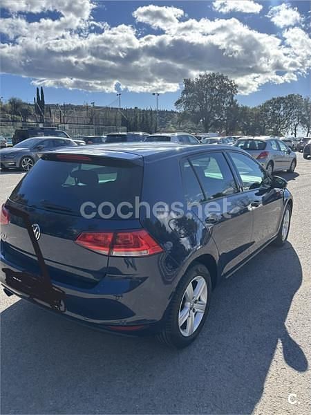 Usado VW Golf VII Advance 105 CV (77 kW) 2013 Azul Berlina