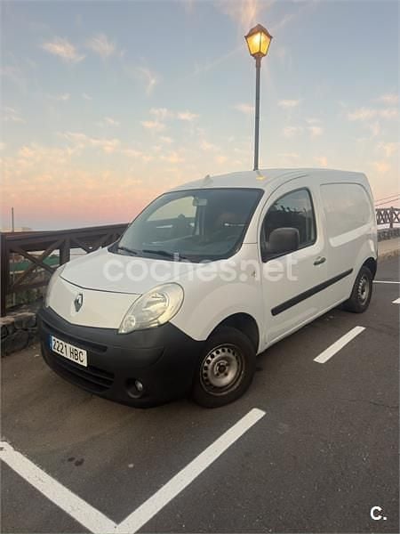 Usado Renault Kangoo 105 CV (77 kW) 2010 Blanco Monovolumen