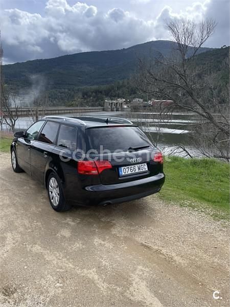 Usado Audi A4 170 CV (125 kW) 2008 Negro Familiar