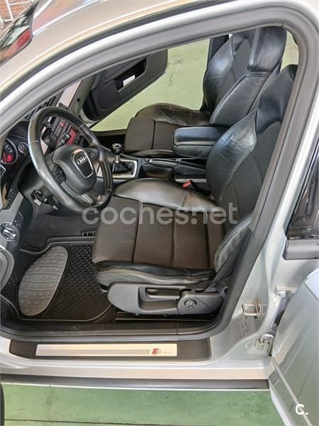 Usado Audi A4 140 CV (102 kW) 2008 Gris / plata Berlina