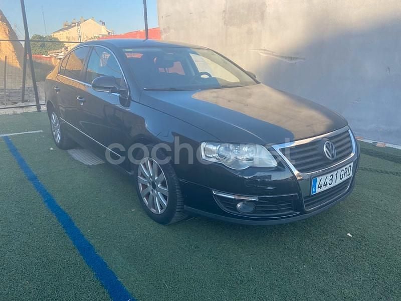 Azul Usado 2010 VW Passat Advance Berlina | 6999 € (Precio justo) - Imagen 1/4
