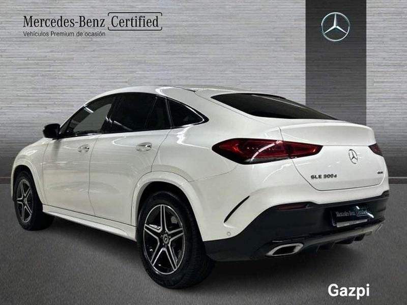 Usado Mercedes GLE300 AMG line 272 CV (200 kW) 2022 Manufaktur blanco diamante bri Coupe
