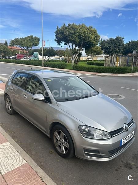 Usado VW Golf VII Sportline 105 CV (77 kW) 2014 Gris / plata Berlina