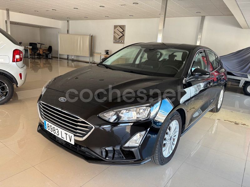 Negro Usado 2019 Ford Focus Trend Berlina | 12.000 € (Precio justo) - Imagen 1/4