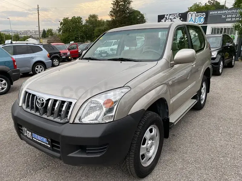 Usado Toyota Land Cruiser 166 CV (122 kW) 2004 Gris / plata SUV