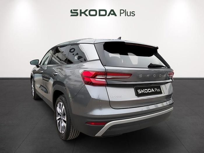 Usado Skoda Kodiaq Selection 150 CV (110 kW) 2025 Gris SUV